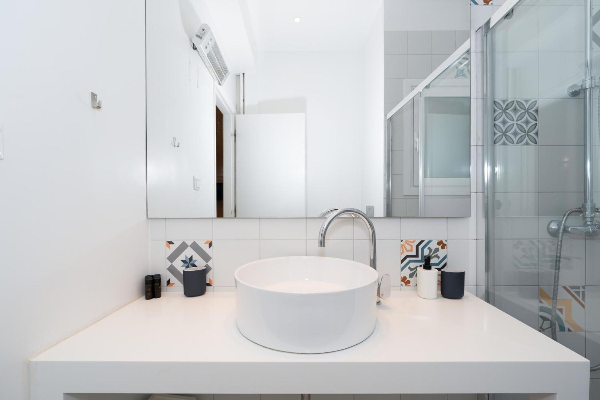 Spacious Modern Apartment In Athens Near Metro Экстерьер фото